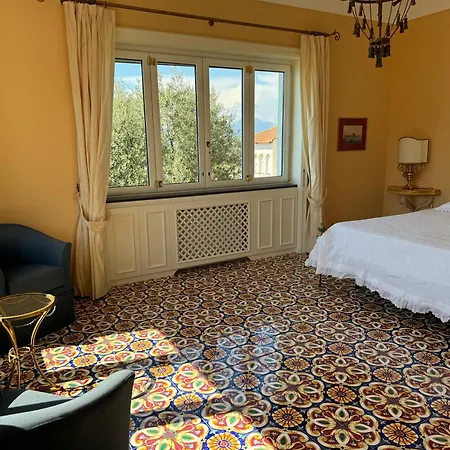 Saran Villa *