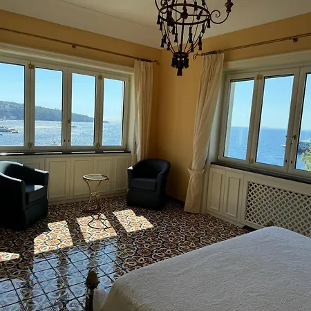 Saran * Sorrento