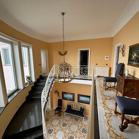 Saran Villa *